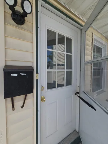 a view of walk in closet