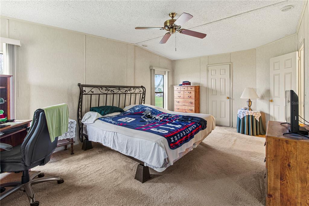 135 Hummingbird Avenue Ellenton, FL 34222 - Photo 26 of 48