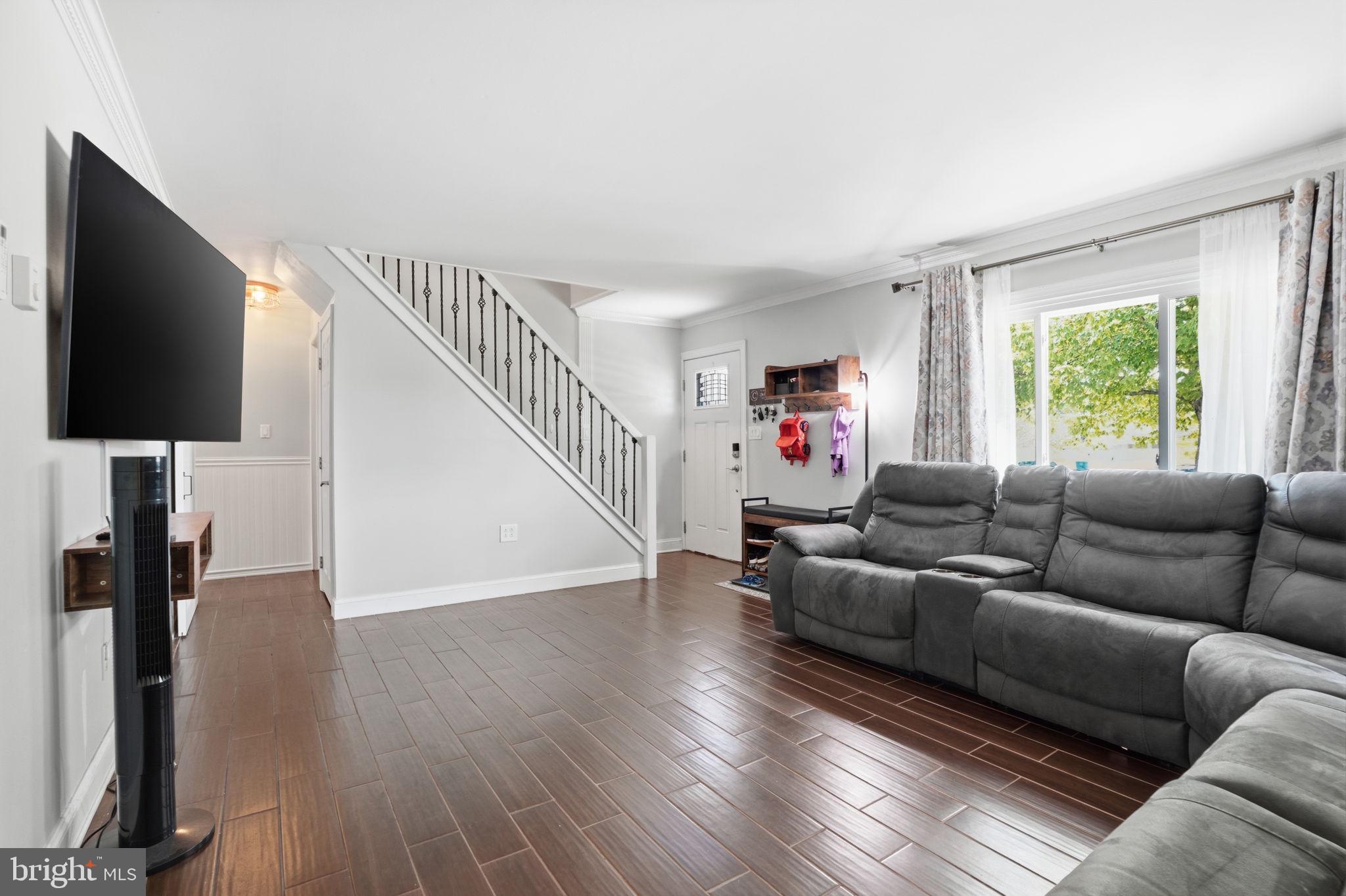 14 Hemlock Road Levittown, PA 19056 - Photo 5 of 31 Gallery Image 5