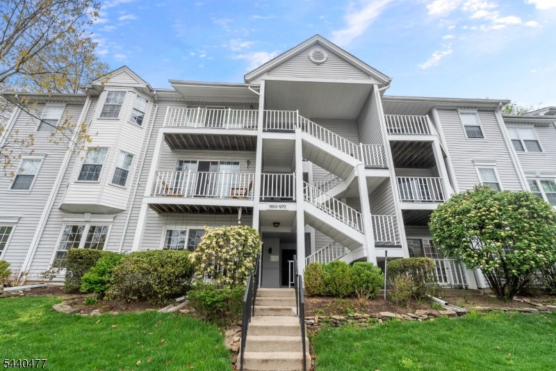 972 Juniper Way Mahwah, NJ 07430 - Photo 22 of 24