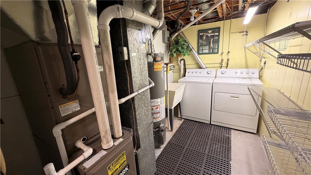 1403 2nd Avenue Beaver, PA 15009 - Photo 16 of 17 a utility room with dryer and washer