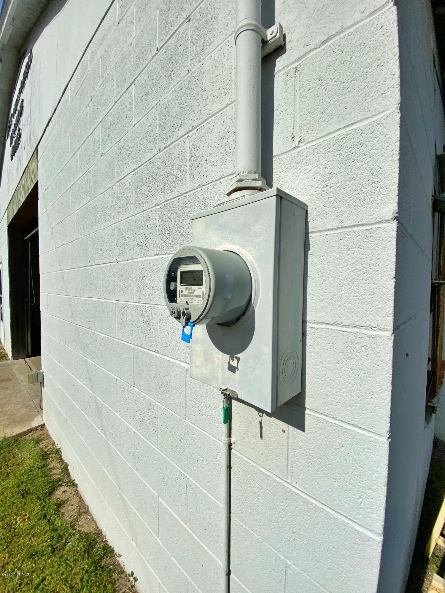 3304 Oaks Road New Bern, NC 28560 - Photo 16 of 35 SEPARATE METERS