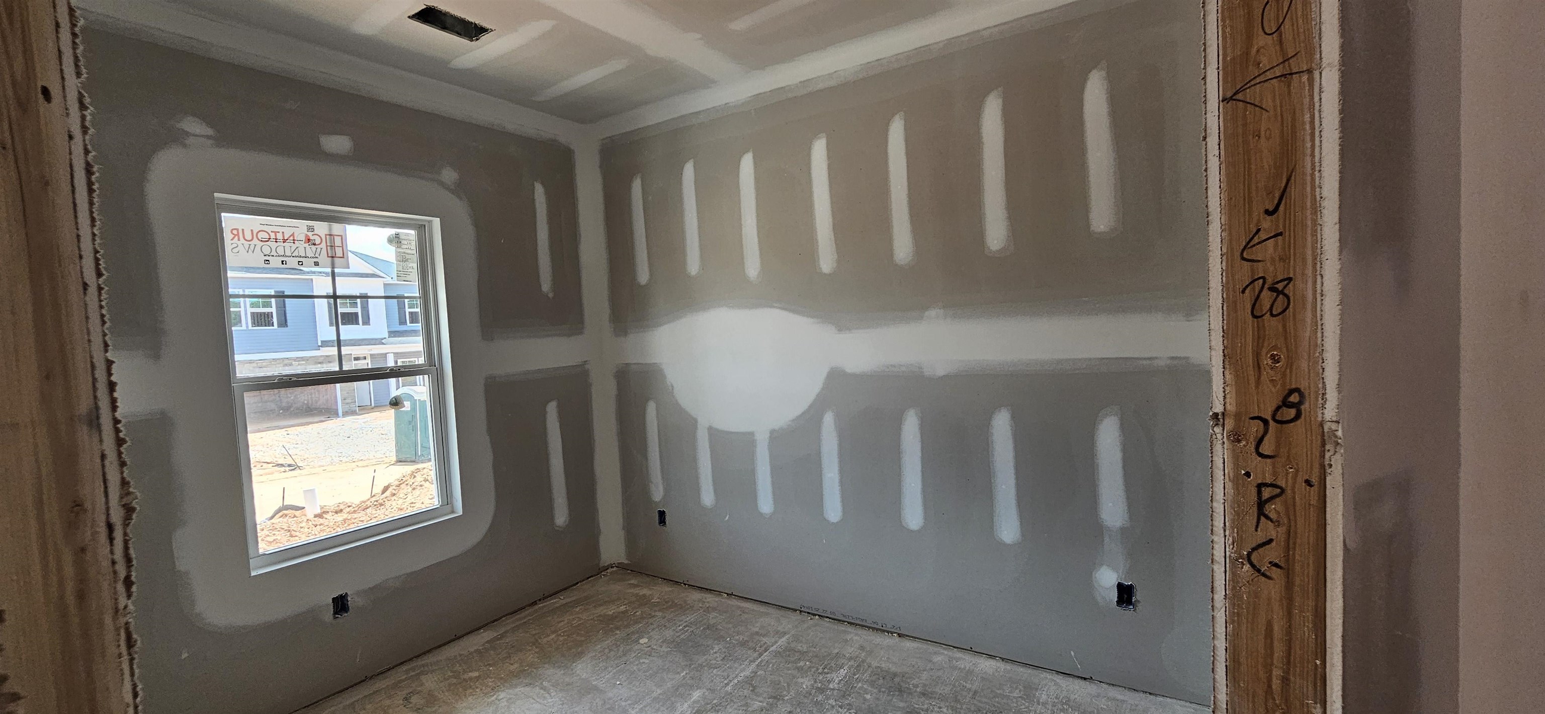 102 Denbigh Lane Greenville, SC 29605 - Photo 4 of 21