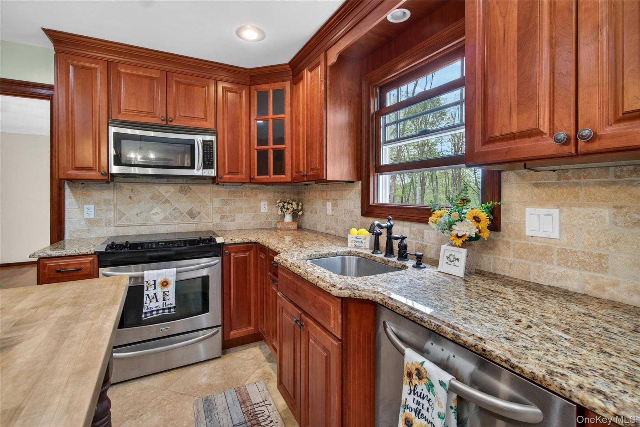 1 Aspen Road Hopewell Junction, NY 12533 - Photo 14 of 50
