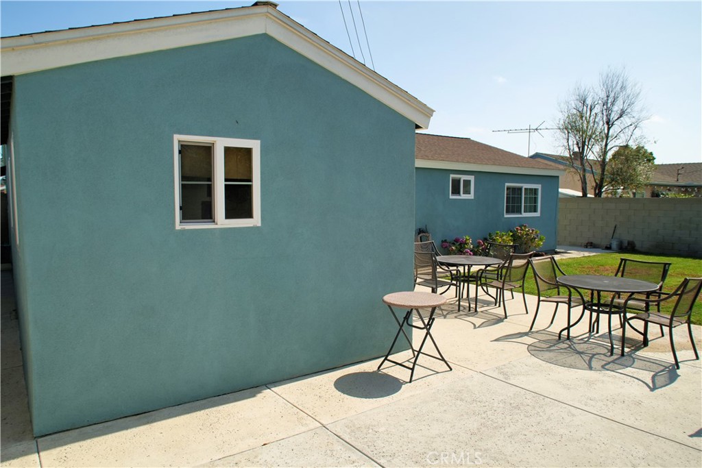 6431 Cathay Circle Buena Park, CA 90620 - Photo 13 of 65 Ryght rear of the property.