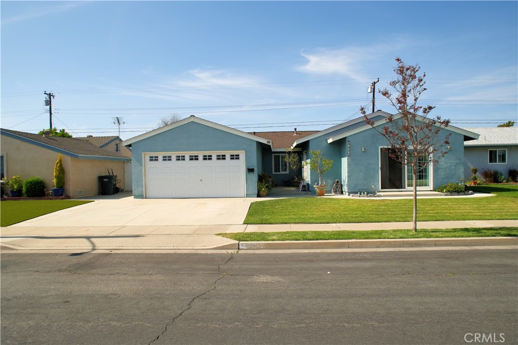 6431 Cathay Circle Buena Park, CA 90620 - Photo 2 of 65 Extra wide concrete driveway.