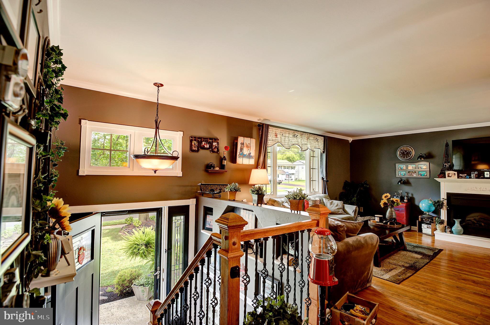 229 Centennial Road Warminster, PA 18974 - Photo 3 of 25 Gallery Image 3