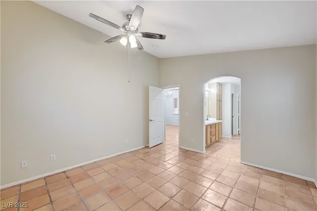 $2,000 | 1112 Milpas Lane, Las Vegas, NV 89134