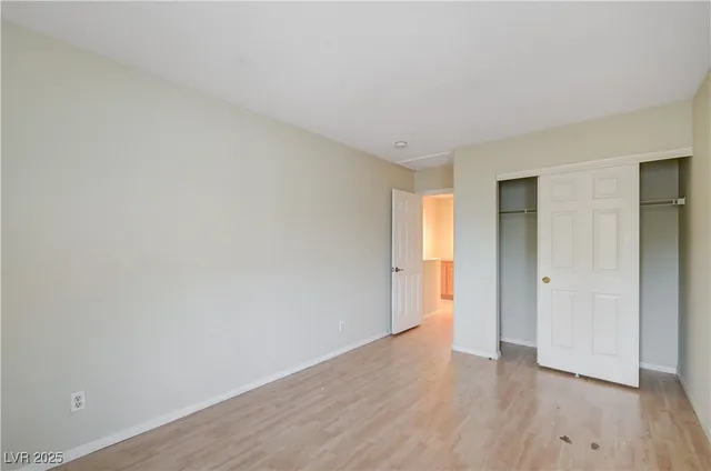 $2,000 | 1112 Milpas Lane, Las Vegas, NV 89134