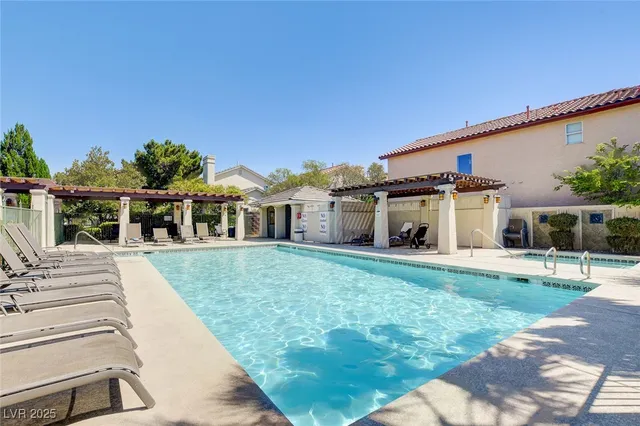 $2,000 | 1112 Milpas Lane, Las Vegas, NV 89134