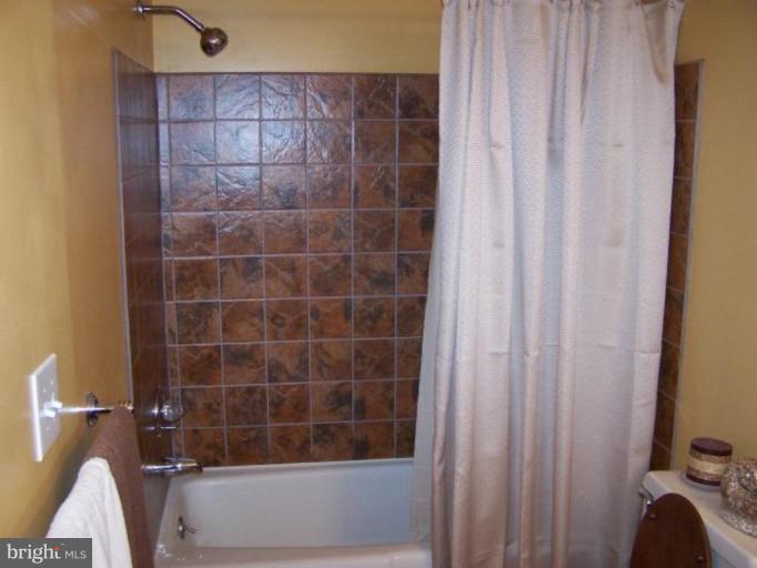 1024 Kinlock Road Inwood, WV 25428 - Photo 11 of 13 Master Bath #2