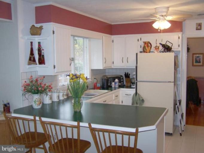 1024 Kinlock Road Inwood, WV 25428 - Photo 6 of 13 Kitchen