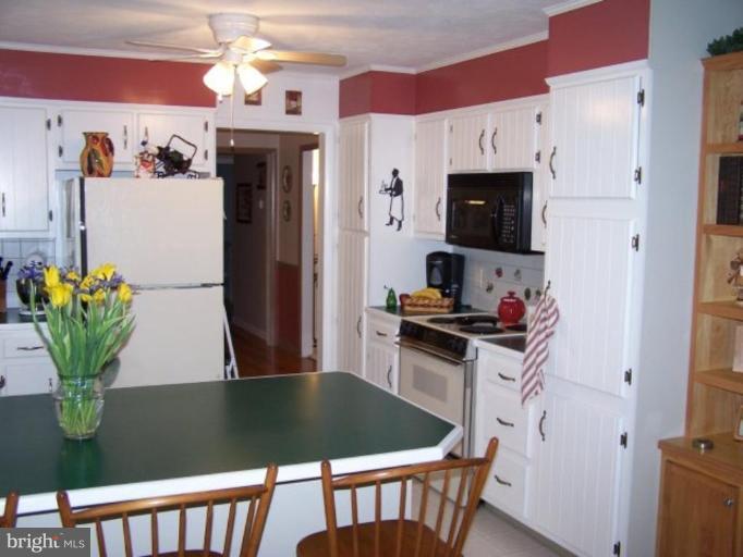 1024 Kinlock Road Inwood, WV 25428 - Photo 7 of 13 Kitchen #2