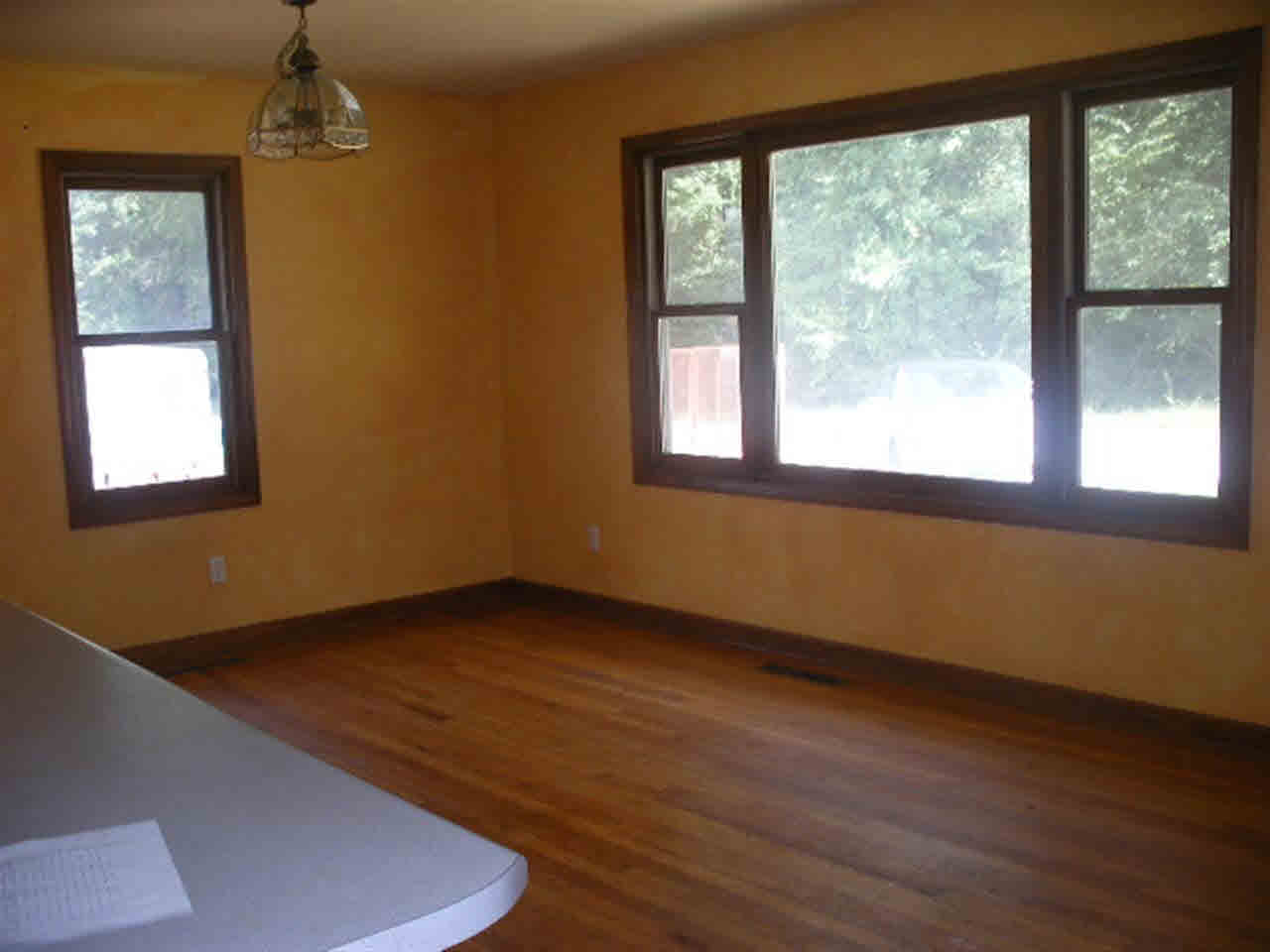 1669 South Main St Road Vincennes, IN 47591 - Photo 3 of 6