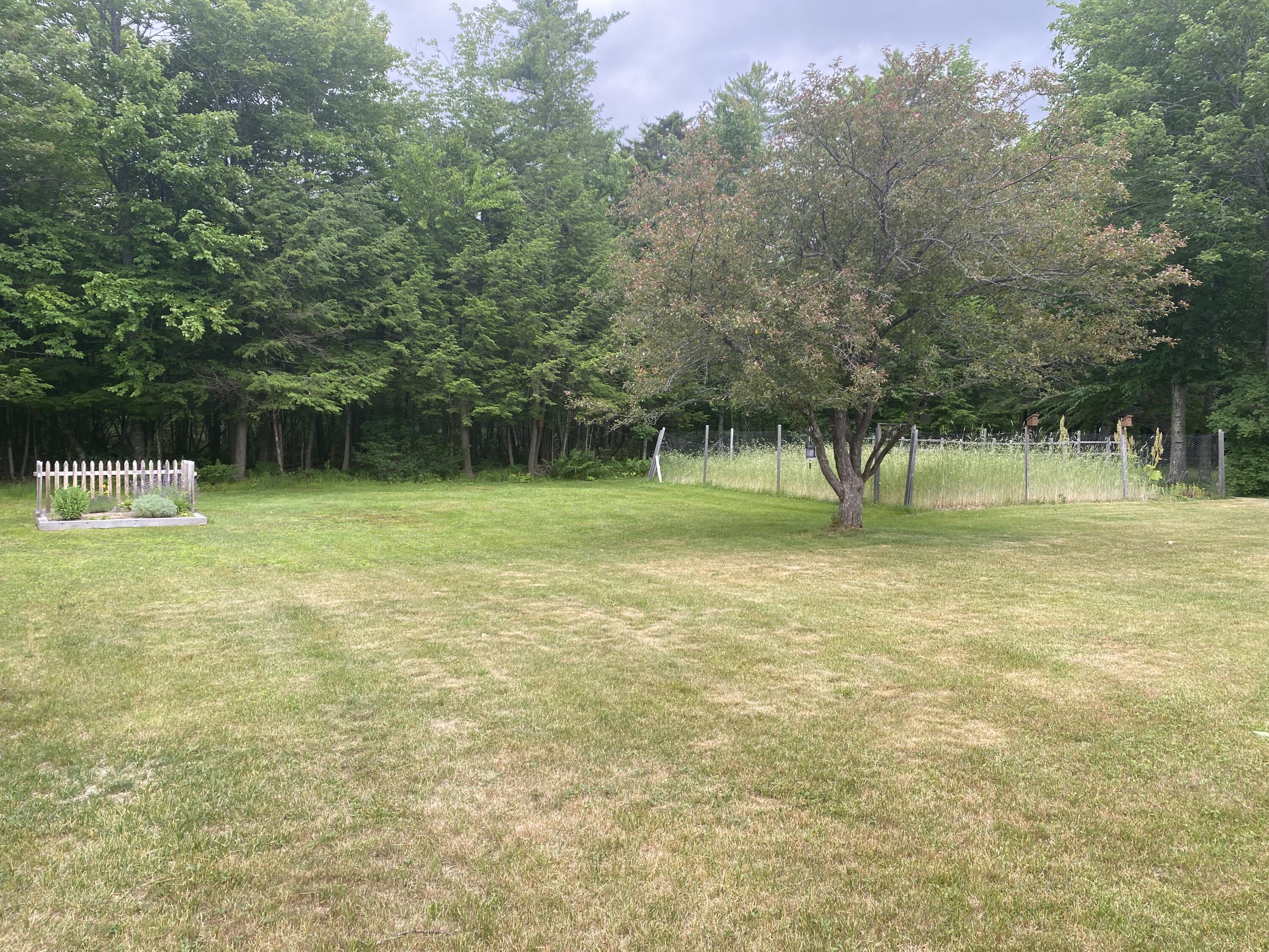 132 Lee Road Lincoln, ME 04457 - Photo 5 of 26 5