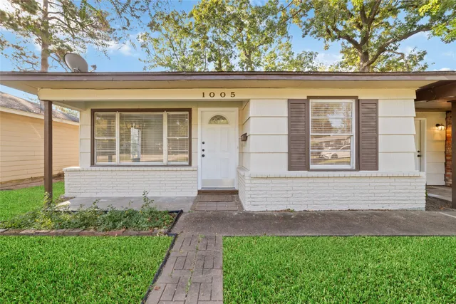 $171,000 | 1005 Callahan Avenue, Conroe, TX 77301