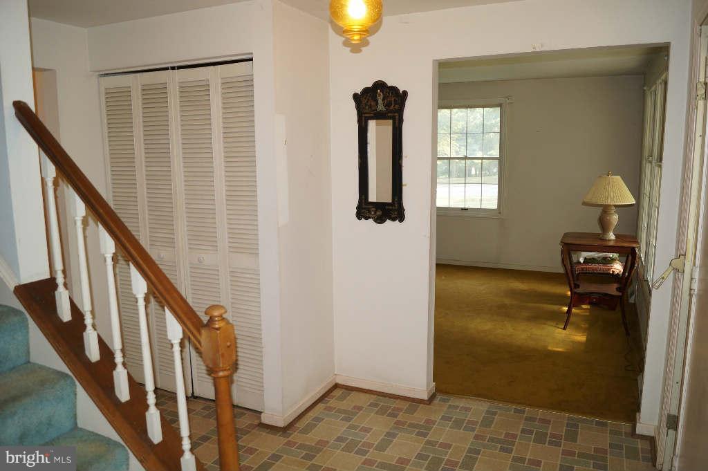 9302 Mellenbrook Road Columbia, MD 21045 - Photo 5 of 25 Foyer