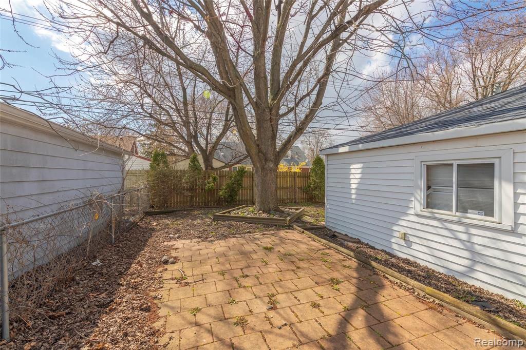 23737 Normandy Avenue Eastpointe, MI 48021 - Photo 18 of 18