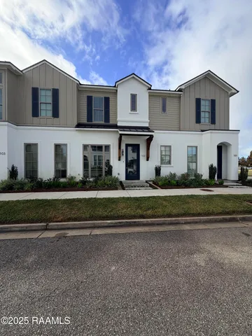 $235,000 | 115 Gaunt Lane, Unit 102, Youngsville, LA 70592