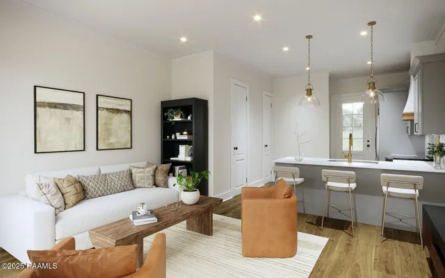 $235,000 | 115 Gaunt Lane, Unit 102, Youngsville, LA 70592