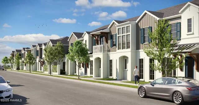 $235,000 | 115 Gaunt Lane, Unit 102, Youngsville, LA 70592