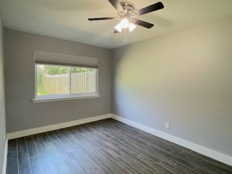 2504 Manor Circle, Unit A Austin, TX 78723 - Photo 11 of 17
