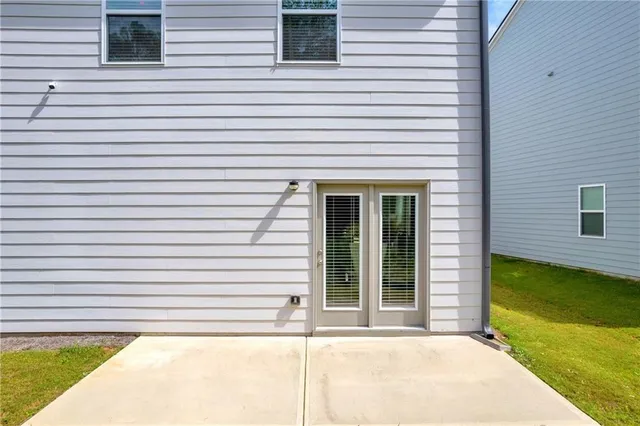 $349,000 | 930 Bentley Drive, Fairburn, GA 30213