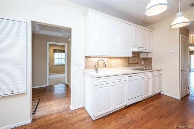 $699,999 | 97 Windwatch Drive, Hauppauge, NY 11788