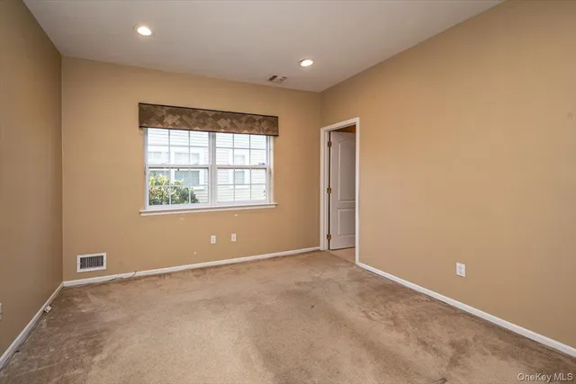 $699,999 | 97 Windwatch Drive, Hauppauge, NY 11788