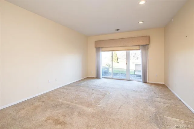 $699,999 | 97 Windwatch Drive, Hauppauge, NY 11788