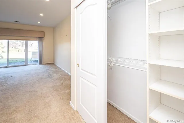 $699,999 | 97 Windwatch Drive, Hauppauge, NY 11788