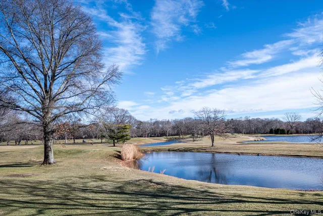 $699,999 | 97 Windwatch Drive, Hauppauge, NY 11788