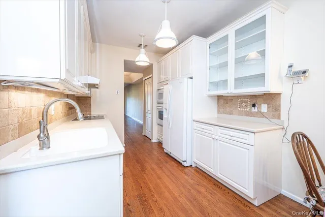 $699,999 | 97 Windwatch Drive, Hauppauge, NY 11788