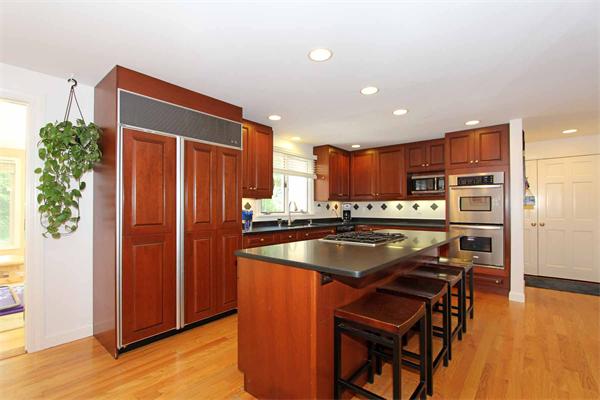 96 Longfellow Road Sudbury, MA 01776 - Photo 9 of 30 Gallery Image 9