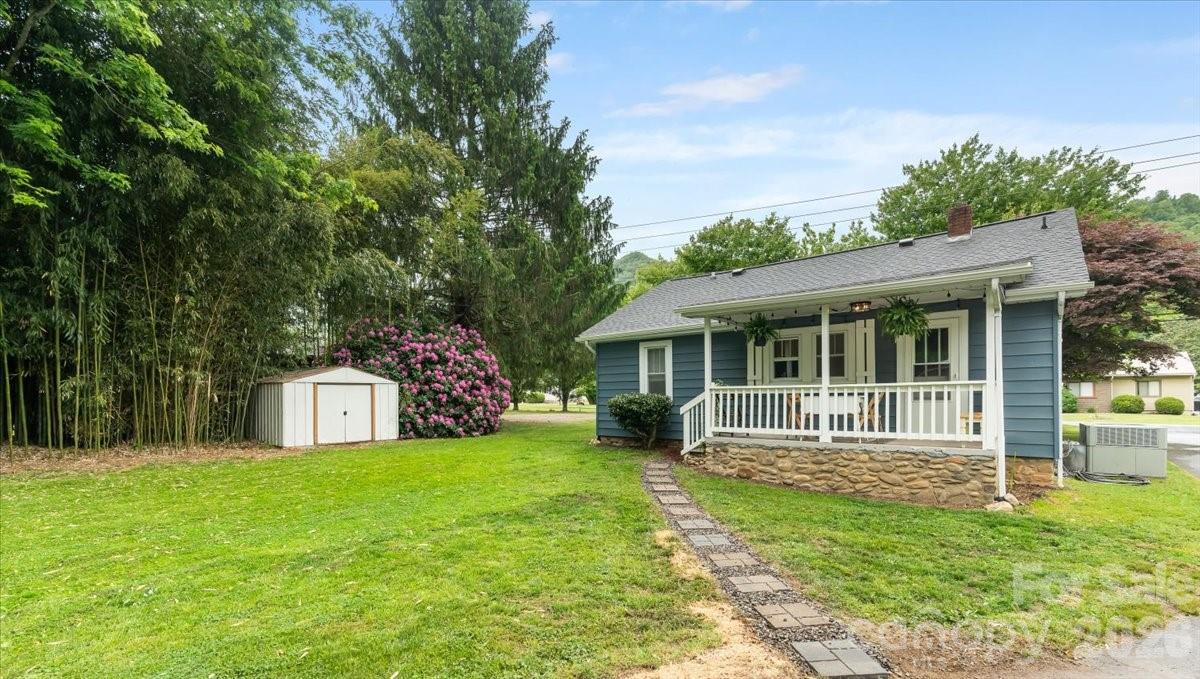 1203 Allens Creek Road Waynesville, NC 28786 - Photo 25 of 30