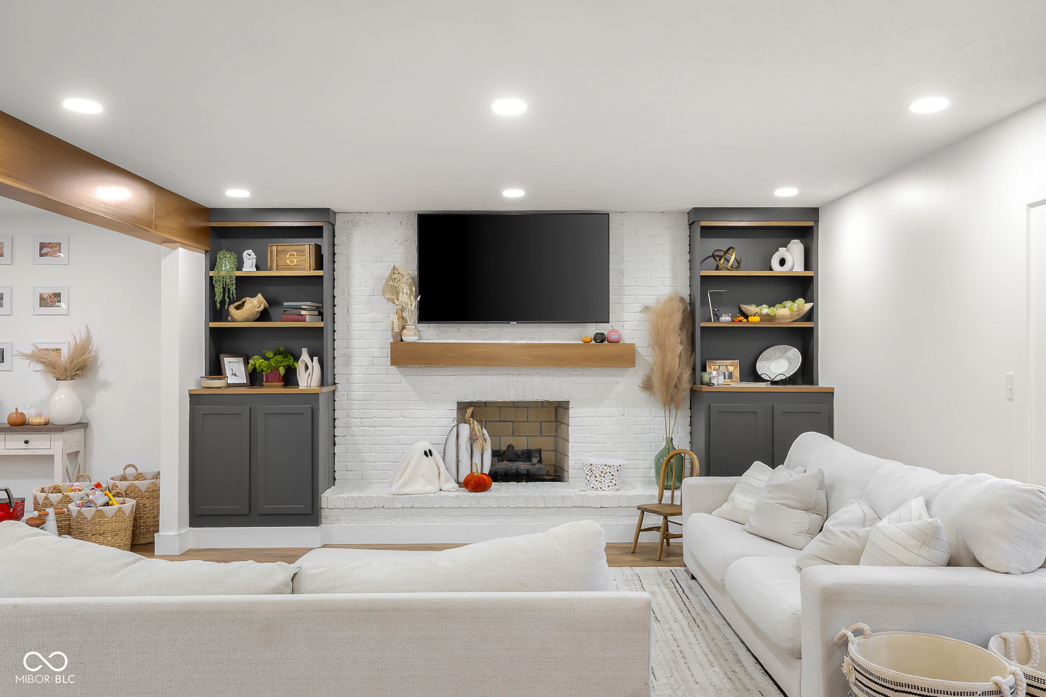 882 Box Turtle Court Columbus, IN 47201 - Photo 11 of 79