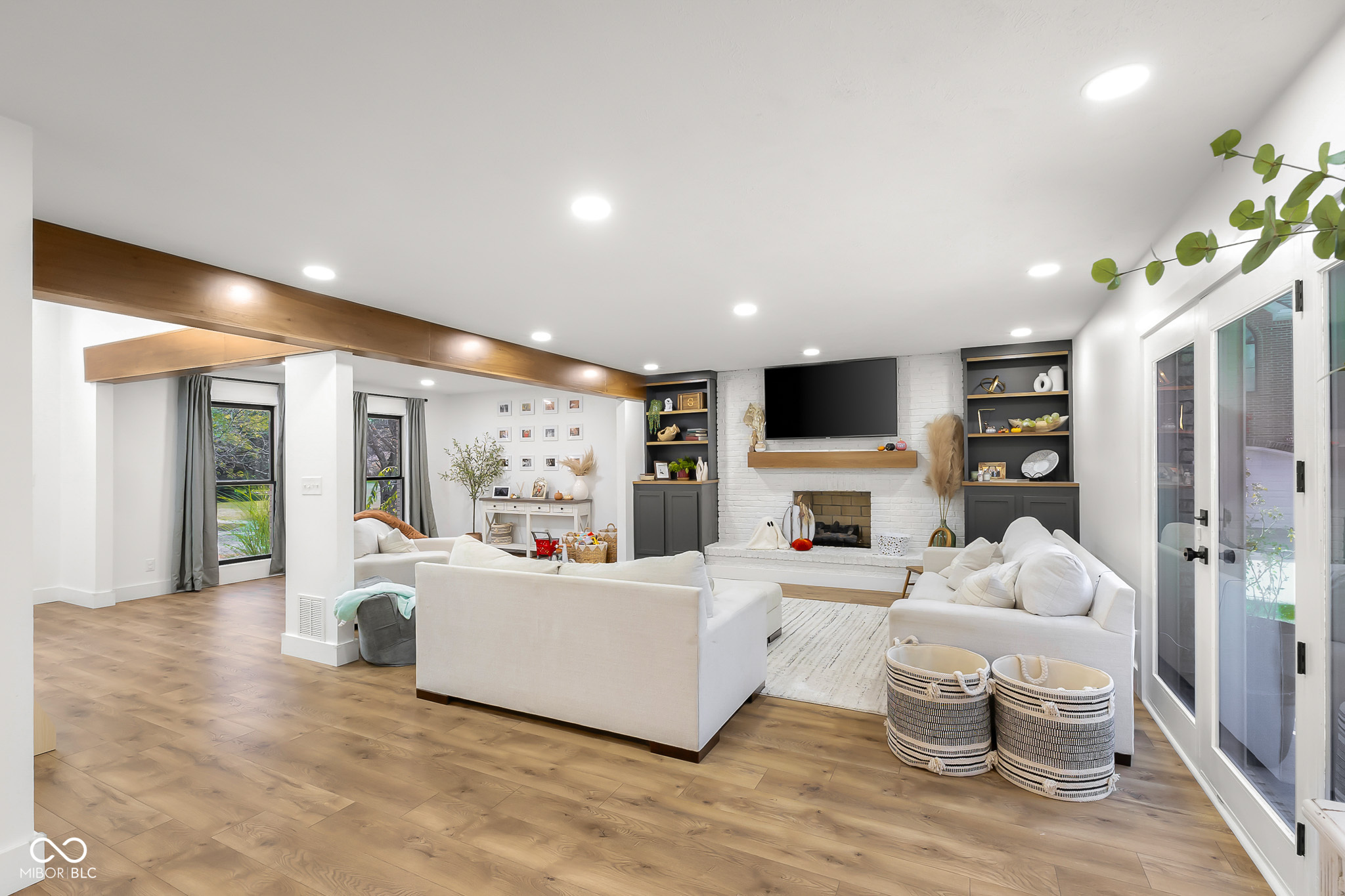 882 Box Turtle Court Columbus, IN 47201 - Photo 13 of 79