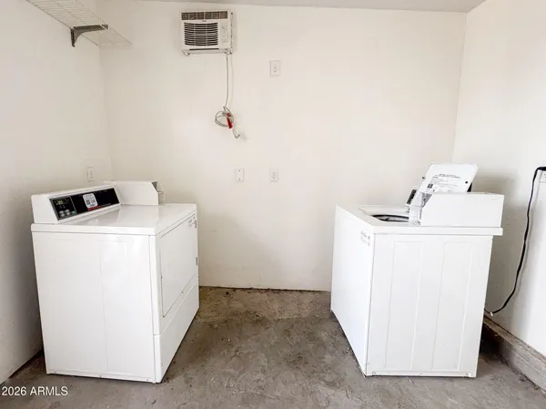 $999 | 3601 West Melvin Street, Unit 7, Phoenix, AZ 85009