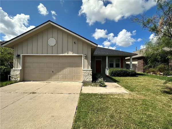 $2,250 | 2545 Las Brisas Street, Corpus Christi, TX 78414