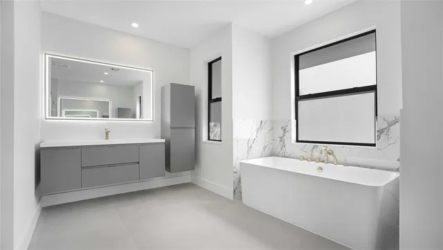 $2,700,000 | 317 Northeast 21st Street, Wilton Manors, FL 33305