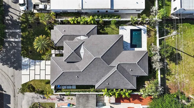 $2,700,000 | 317 Northeast 21st Street, Wilton Manors, FL 33305