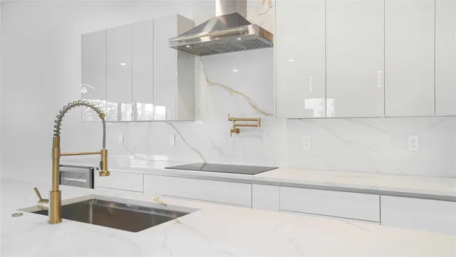 $2,700,000 | 317 Northeast 21st Street, Wilton Manors, FL 33305