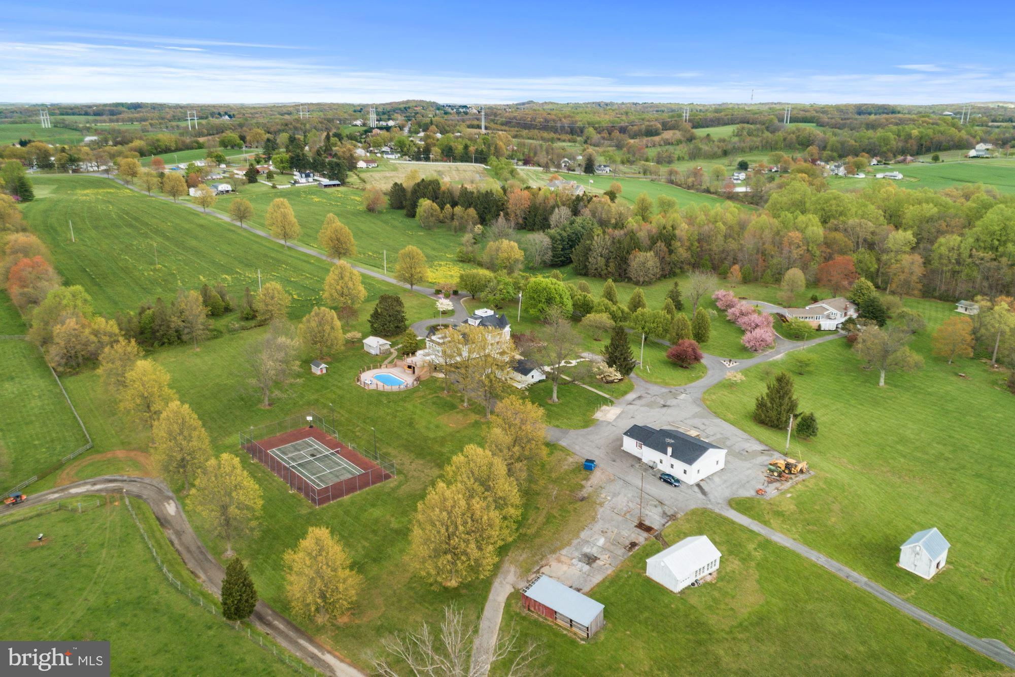 12721 Fingerboard Road Monrovia, MD 21770 - Photo 4 of 79 Gallery Image 4