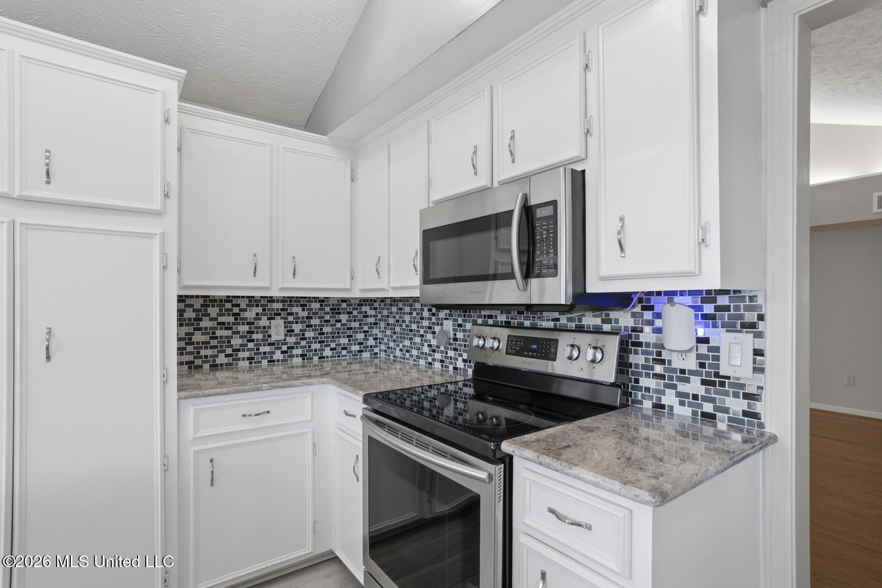 118 Caribbean Cove Clinton, MS 39056 - Photo 21 of 32 118 Caribbean Cv-21