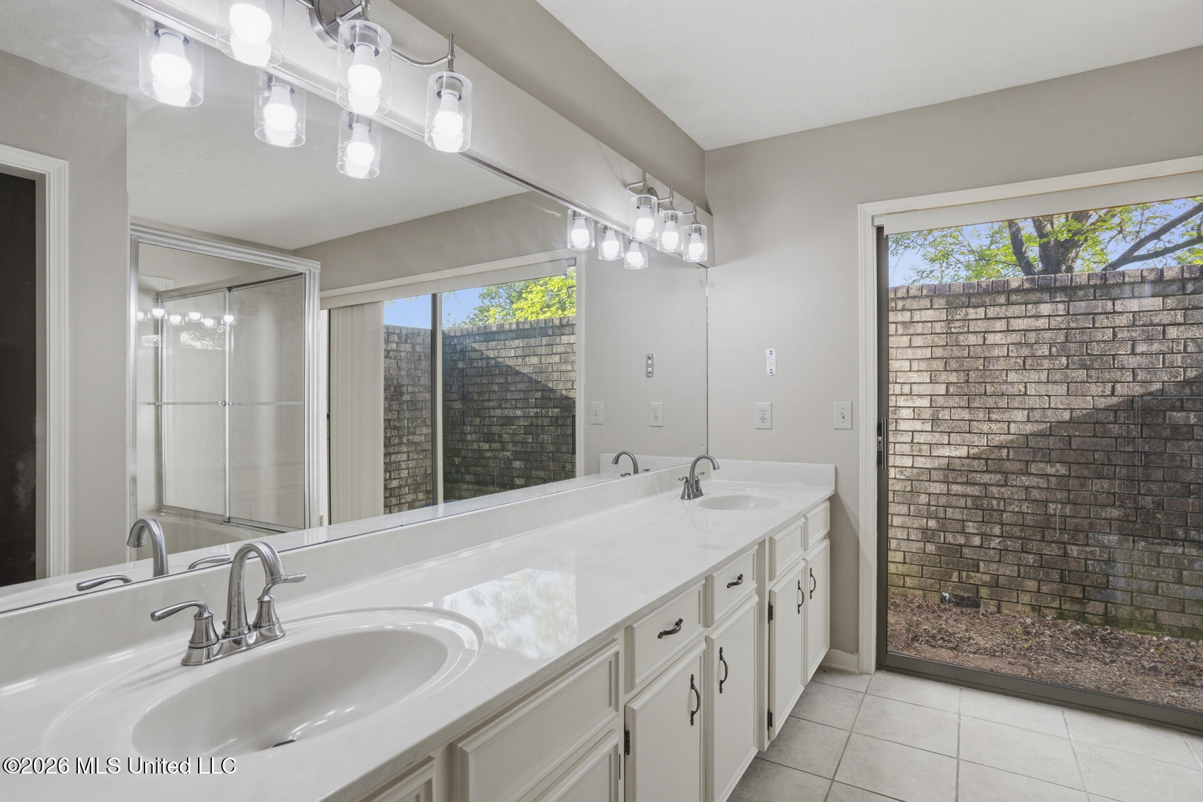 118 Caribbean Cove Clinton, MS 39056 - Photo 26 of 32 118 Caribbean Cv-26