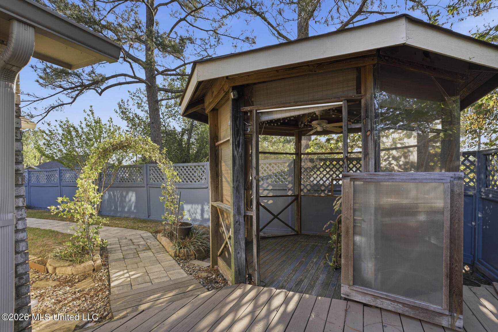 118 Caribbean Cove Clinton, MS 39056 - Photo 8 of 32 118 Caribbean Cv-8