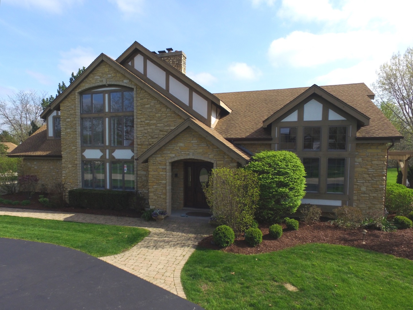651 Camelot Drive Burr Ridge, IL 60527 - Photo 3 of 3