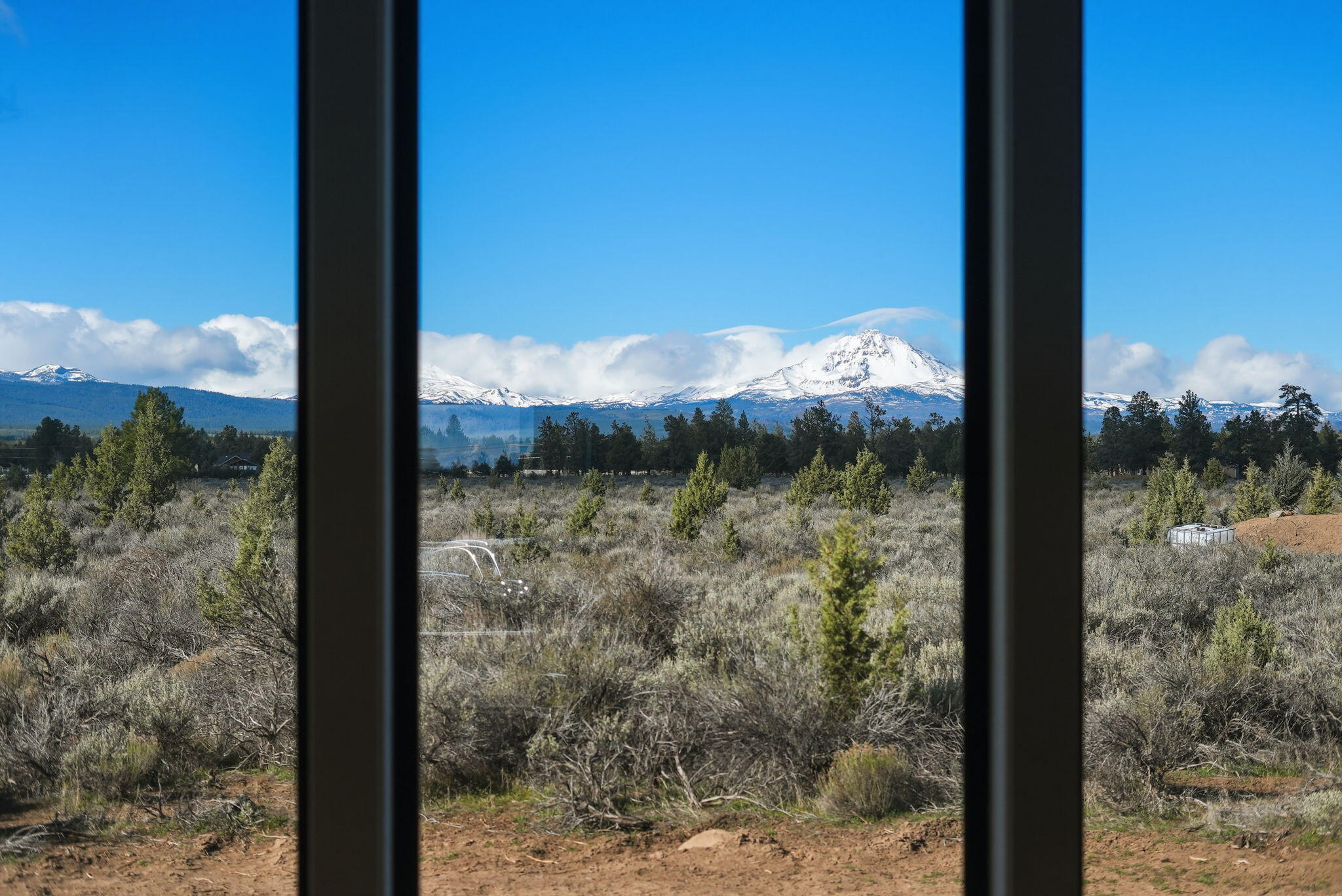 67135 Harrington Loop Road Bend, OR 97703 - Photo 15 of 17 5-web-or-mls-Riley_Visuals_005