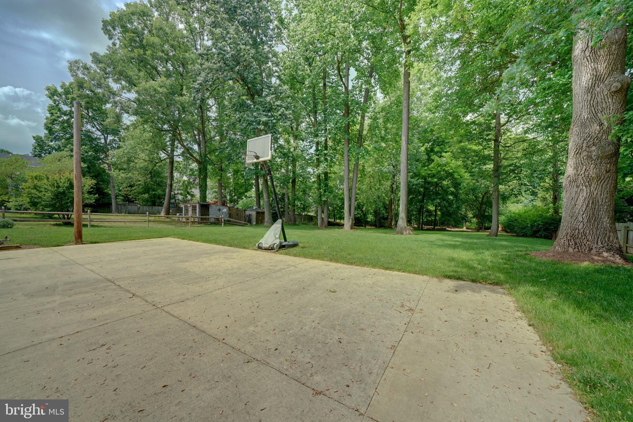 10416 Scaggsville Road Laurel, MD 20723 - Photo 41 of 43 Awesome Sport Court!