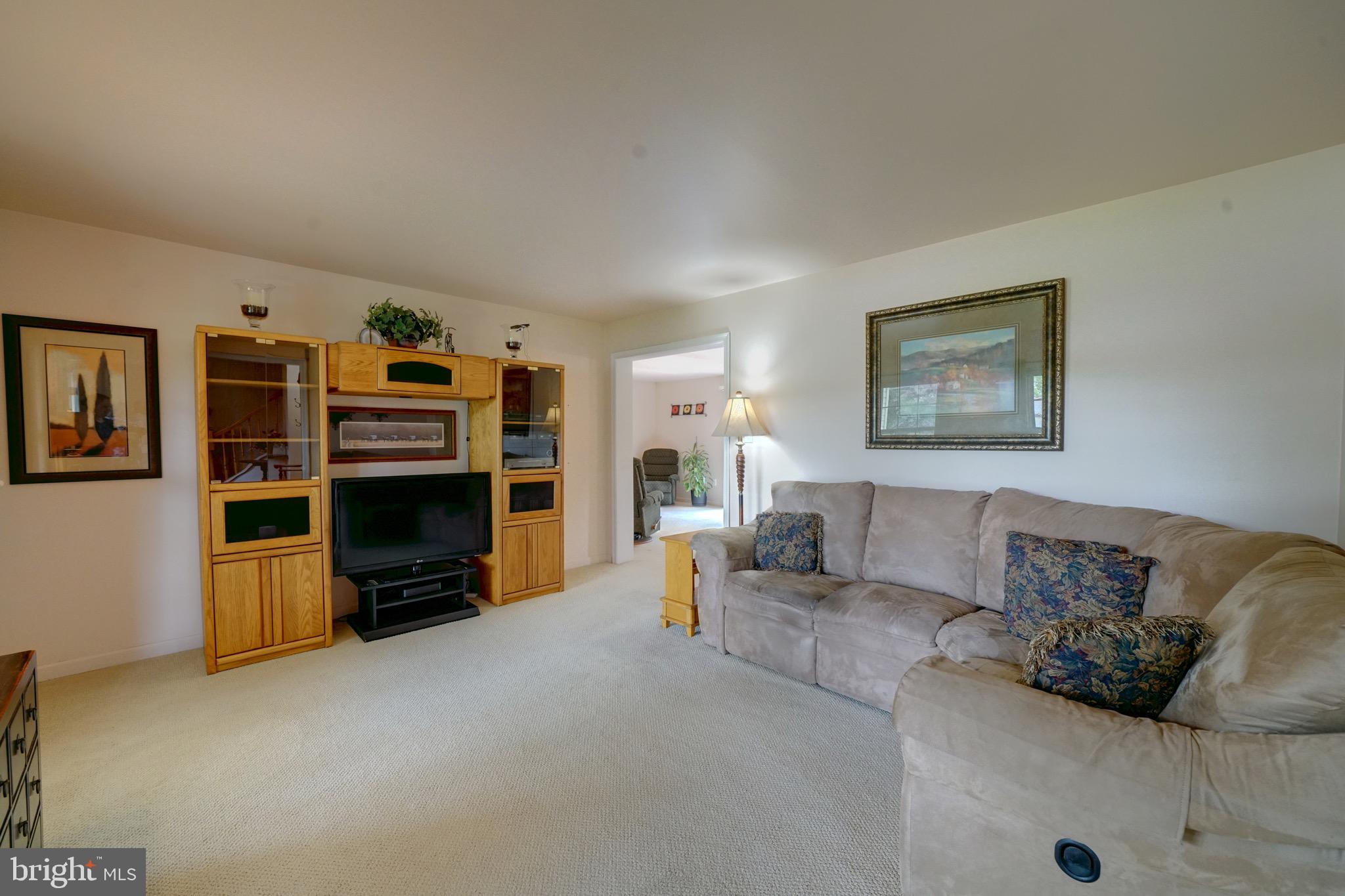 10416 Scaggsville Road Laurel, MD 20723 - Photo 7 of 43 Formal Living room